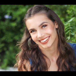 Meet your Posher, Nikki